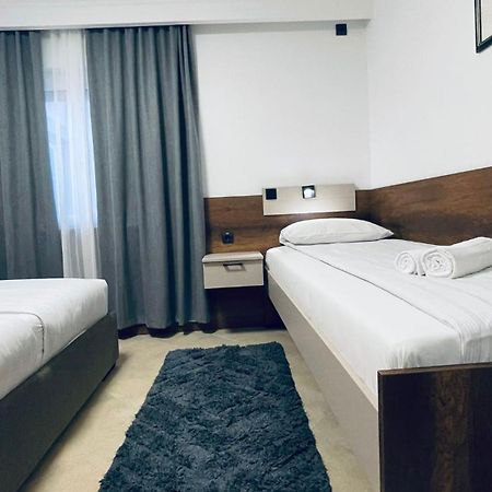 Kollar D Guest House - Prenociste Rooms Subotica Exterior photo