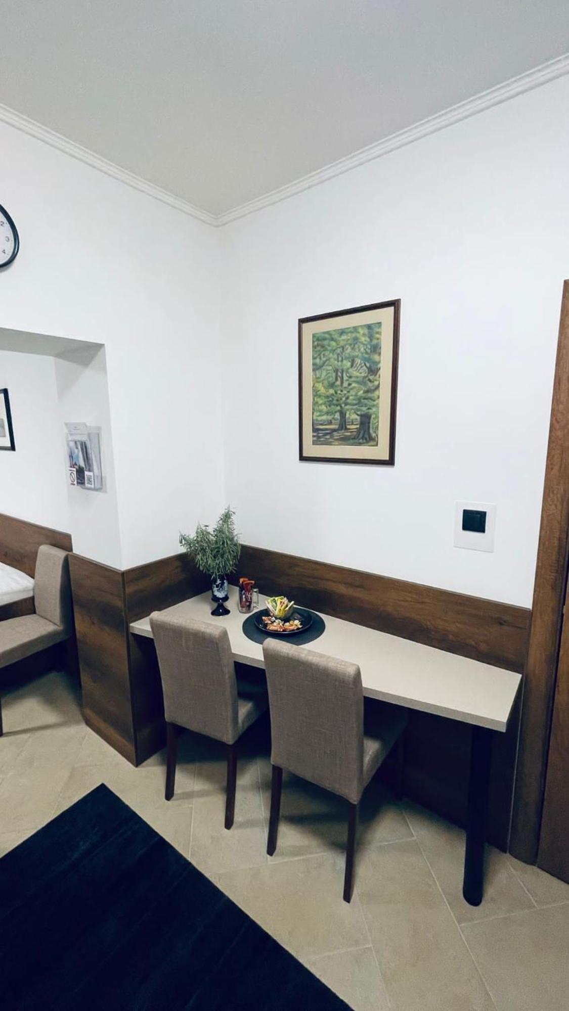 Kollar D Guest House - Prenociste Rooms Subotica Exterior photo