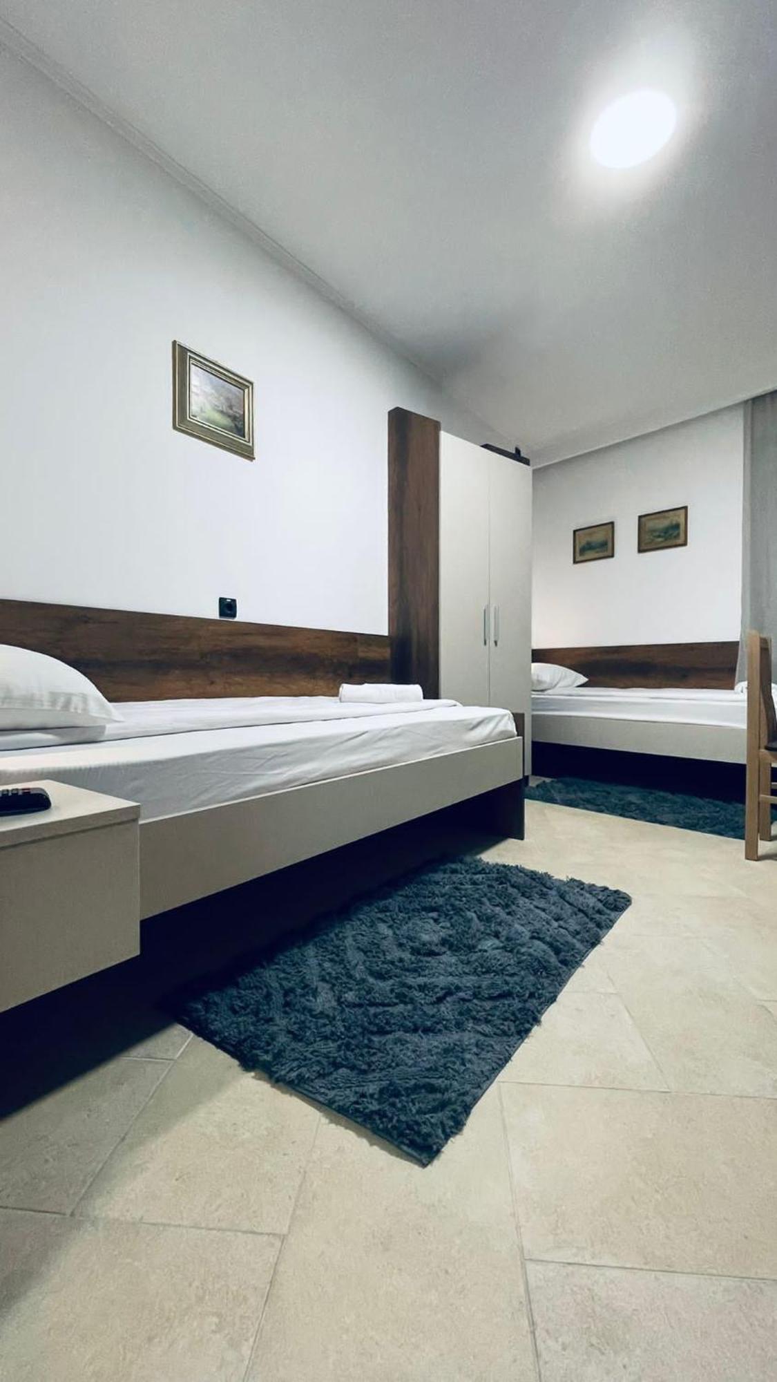 Kollar D Guest House - Prenociste Rooms Subotica Exterior photo